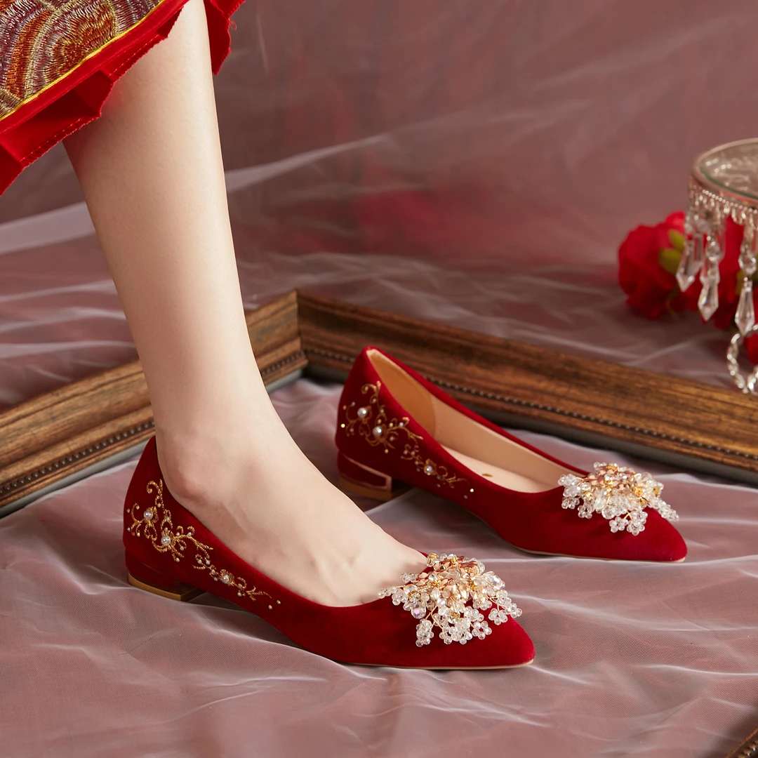 Wedding shoes for women in 2023 new low heel comfortable and not tired feet Xiuhe wedding dress two-wear pregnant women bride strap flat shoes