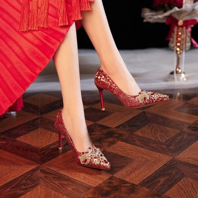 Red high heels for women 2025 new pointed toe thin heels Chinese high-end bridal shoes Xiuhe suit two-wear wedding shoes