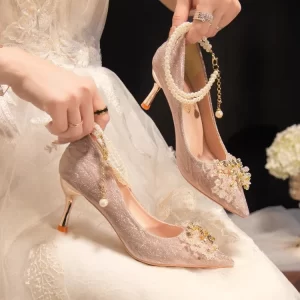 Main wedding dress Xiuhe two-wear bride high heels for women's mid-low heels 2025 new champagne color wedding shoes without tiring foot shoes