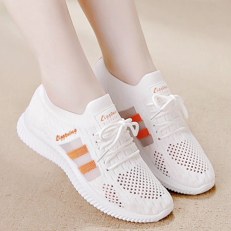 Old Beijing cloth shoes female mother sports shoes summer hollow mesh white shoes breathable flying mesh shoes maternity shoes