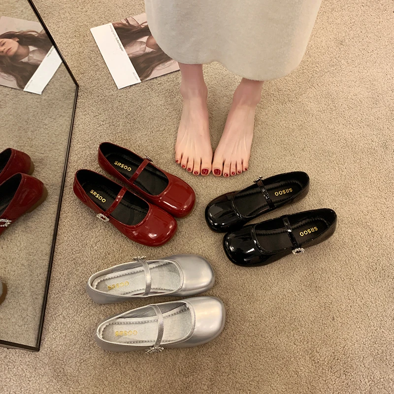 French evening breeze round toe shallow mouth single shoes for women flat sole 2025 spring Korean style gentle fairy Mary Zhen small leather shoes