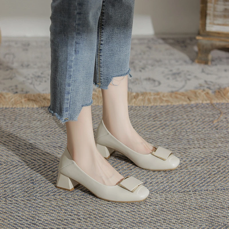 Genuine leather thick heel single shoes for women 2025 new versatile temperament medium heel shallow mouth mother shoes French professional high heel shoes