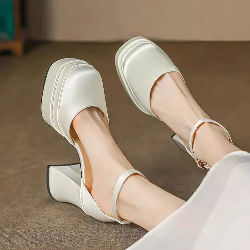 12cm Mary Jane Wedding Shoes Bride's main wedding dress waterproof platform high heels Barbie shoes shorts Le height enhancement wedding artifact