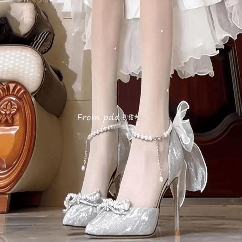 Shipping in Xinjiang, Wucheng] Temperature one-strip women's shoes with versatile silver high heels for women's slim heels 18-year-old shoes