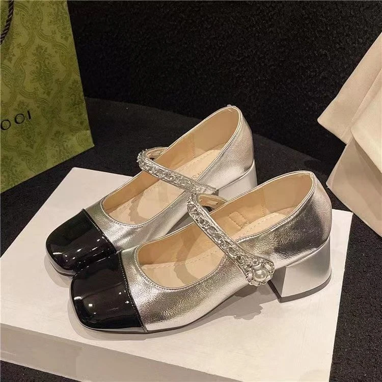 Low heel thick heels and one-strip Mary Zhen women's shoes 2025 autumn new style Xiaoxiangfeng pedals with versatile square-headed leather shoes