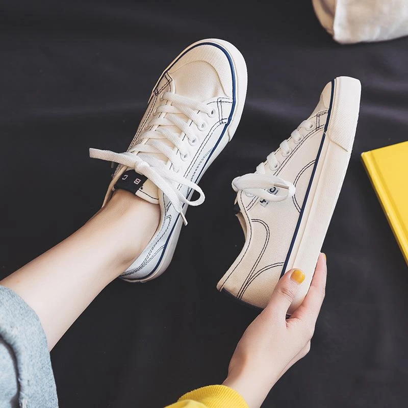 Canvas shoes for women ins trend 2025 spring and summer new student Korean version ulzzang board shoes Hyuna style white shoes
