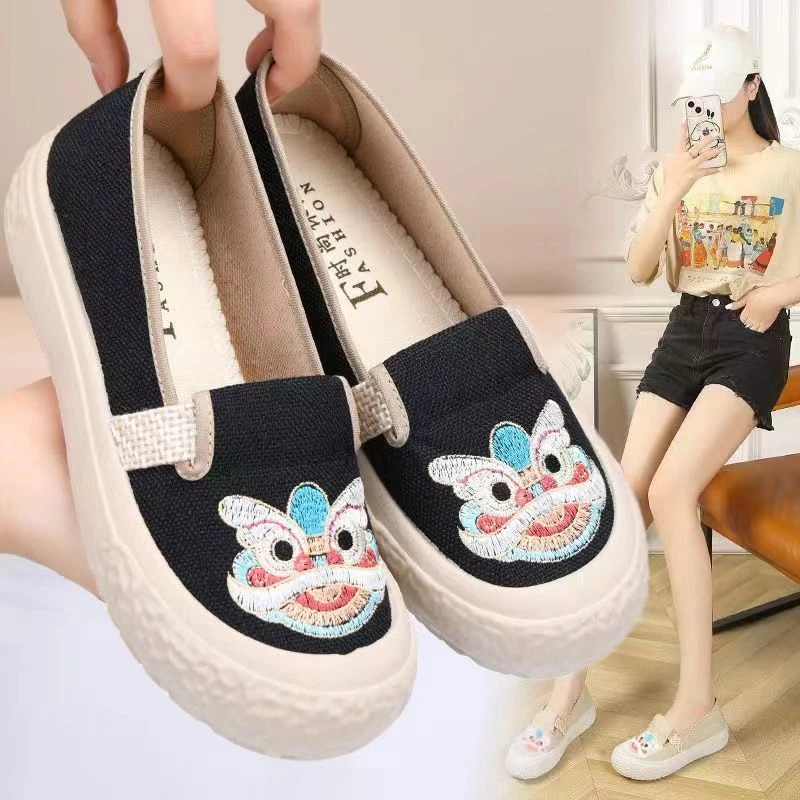 Young old Beijing cloth shoes for women Chinese style embroidered linen pedal college style driving lazy fashionable mother shoes