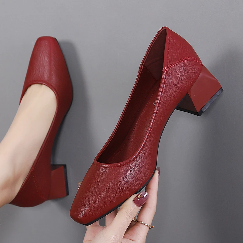 Hong Kong genuine leather red single shoes for women 2025 spring new soft sole wedding mother-in-law wedding bridesmaid mother-in-law gift shoes