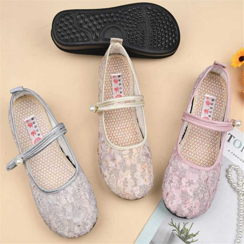 Old Beijing cloth shoes summer new women's single shoes mesh breathable shallow mouth ancient style ethnic style one-button Hanfu shoes