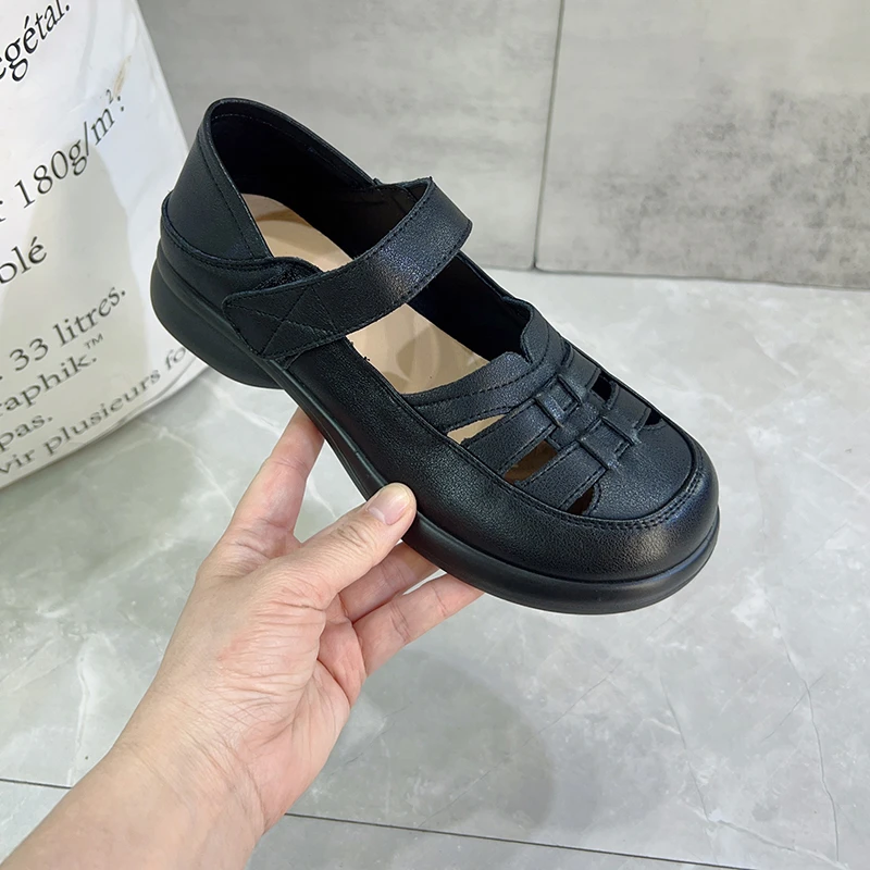 Summer Mom Shoes Roman Sandals Genuine Leather Single Shoes Soft Toe Women's Shoes 2025 New Flat Sole Hollow Velcro Sticker