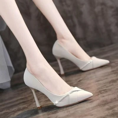 Pointed toe temperament celebrity stiletto heels high heels 2024 new women's versatile commuter French rhinestone banquet women's shoes single shoes