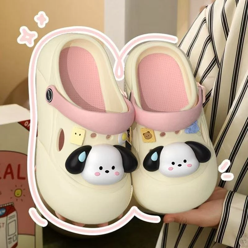 Cartoon hole shoes for women in 2025 summer hot internet celebrity wear thick sole to increase the anti-slip beach and feel like shit on the beach