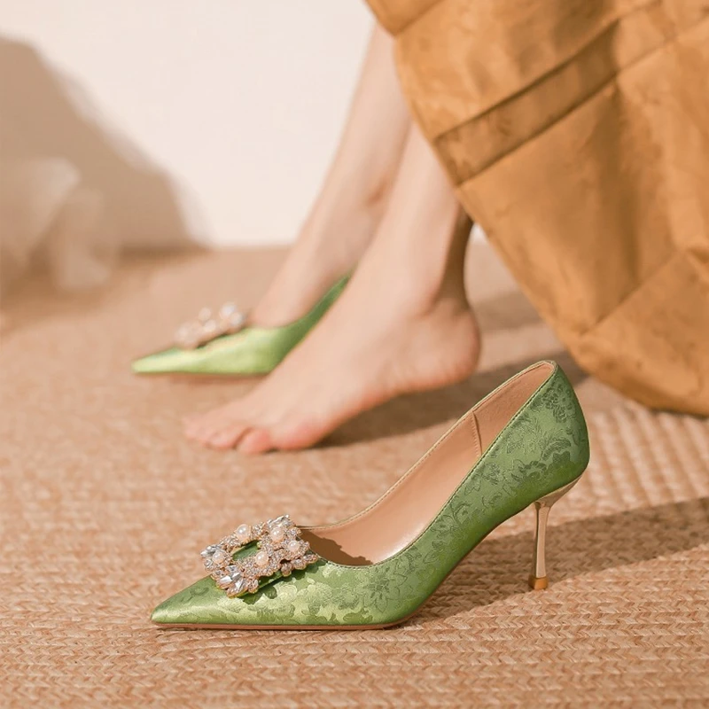 Niche French temperament and gentle new Chinese green high heels with cheongsam 2025 new stiletto dress shoes wedding shoes