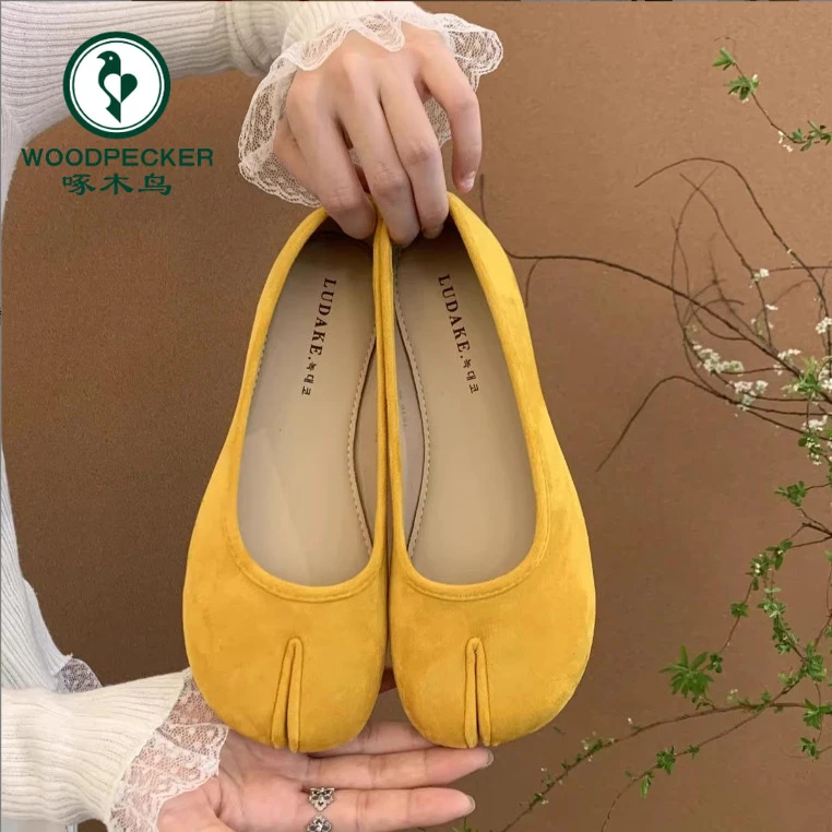 Woodpecker split-toe pig's trotter shoes early spring single shoes for women's flat sole new retro gentle fairy style bean bean shoes