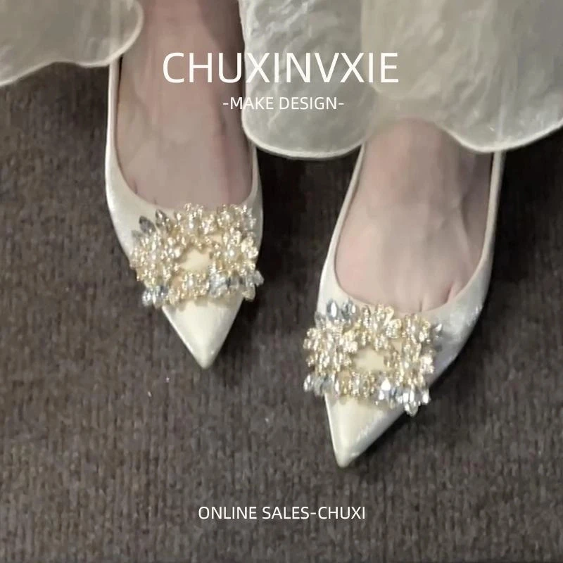French flat wedding shoes for women Hexiu bridesmaid shoes 2024 spring and autumn new style without tired feet low thick heel crystal maternity shoes