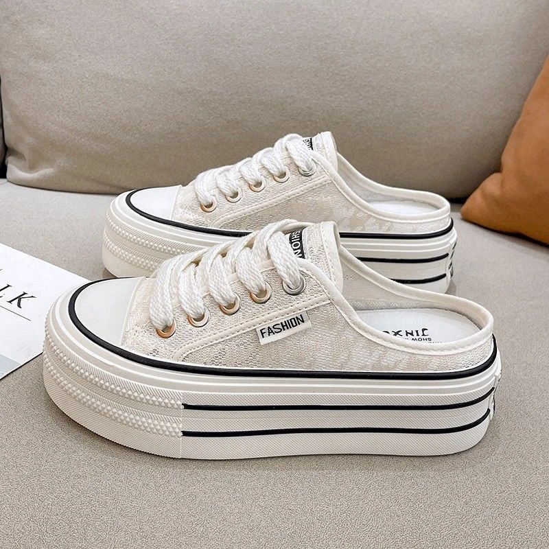 Internet celebrity envelope slippers for women in summer wear 2025 new thick-soled mesh shoes versatile breathable mesh semi-slippers