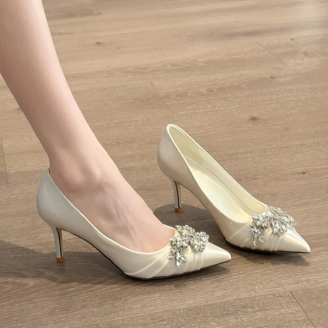 New spring 2025 new light mouth thin heel high-end rhinestone satin French wedding shoes for bride solid color single shoes