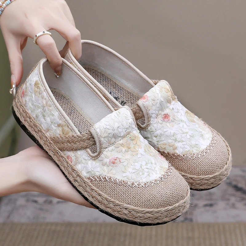 Shoes for women 2025 spring new style national style mother shoes linen old Beijing cloth shoes breathable casual shoes