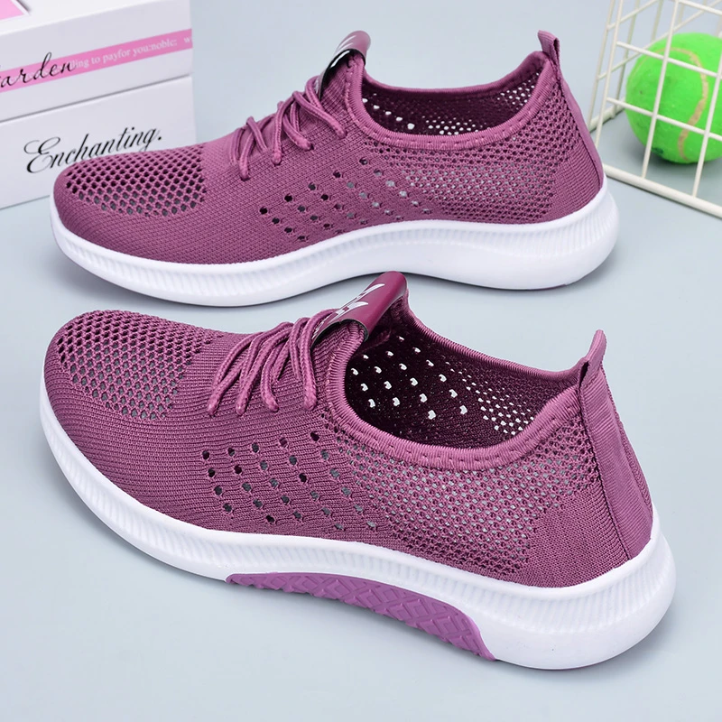 Summer old Beijing cloth shoes women's mesh shoes breathable mesh mother's shoes casual lightweight flat sneakers hollow versatile
