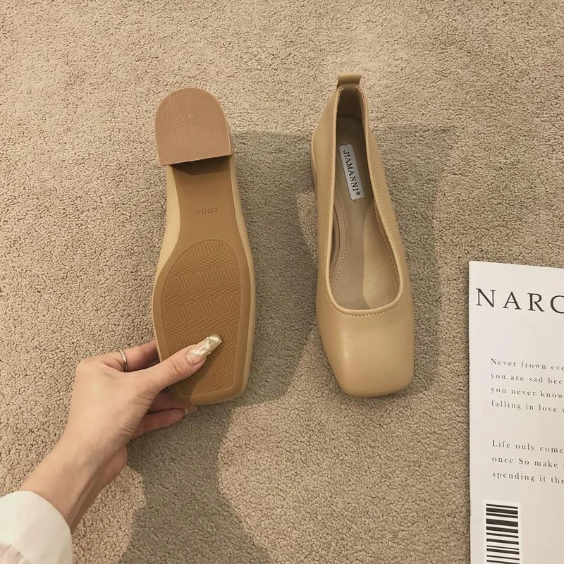 French single shoes women's shoes 2024 spring and summer new simple commuting versatile square toe shallow mouth thick heel temperament shoes