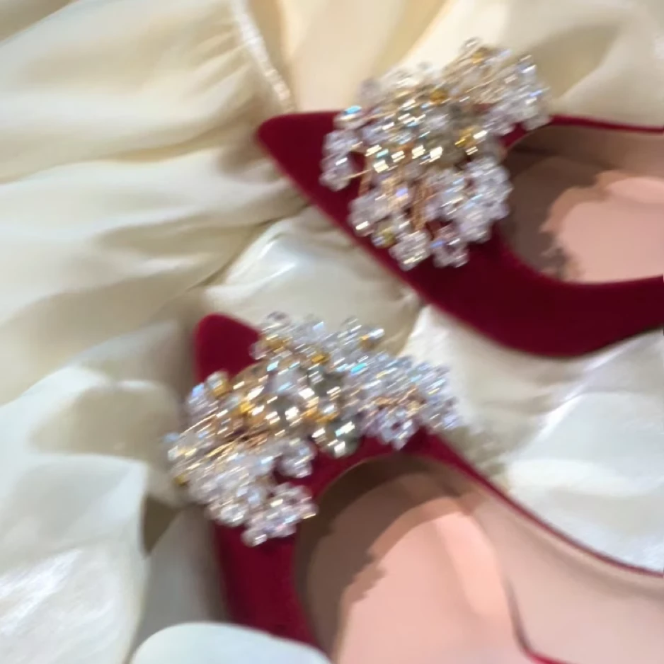 Red wedding shoes 2025 new Chinese style bridal shoes Xiuhe wedding dress two-wear high heels for women's wedding single shoes