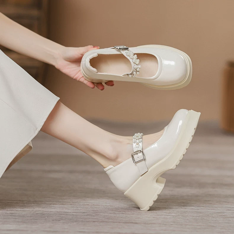 3233 small size height-enhancing Mary Jane shoes for women 2025 new round toe shallow mouth small leather shoes for women