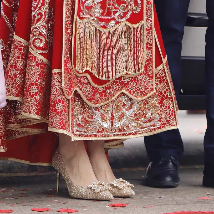 Xiuhe wedding dress two-wear wedding shoes 2024 new rhinestone square buckle sequin golden champagne high heels women's slim heels shoes